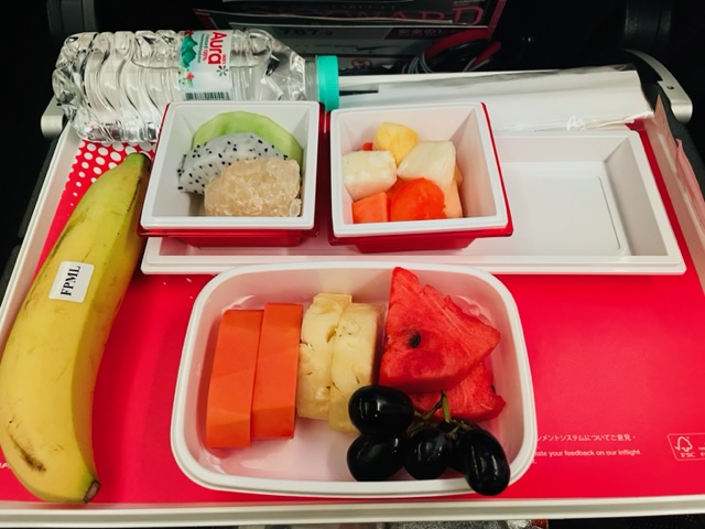 バンコク⇒関西空港　JAL便　機内食　フルーツミール