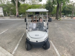 カオキアオ動物園　ゴルフカート