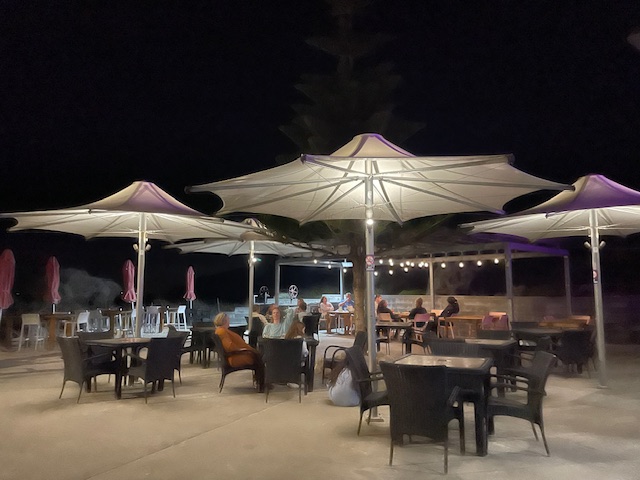 ディスカバリーリゾーツロットネストアイランド　　レストラン　ピンキーズビーチクラブ（Pinky’s Beach Club）